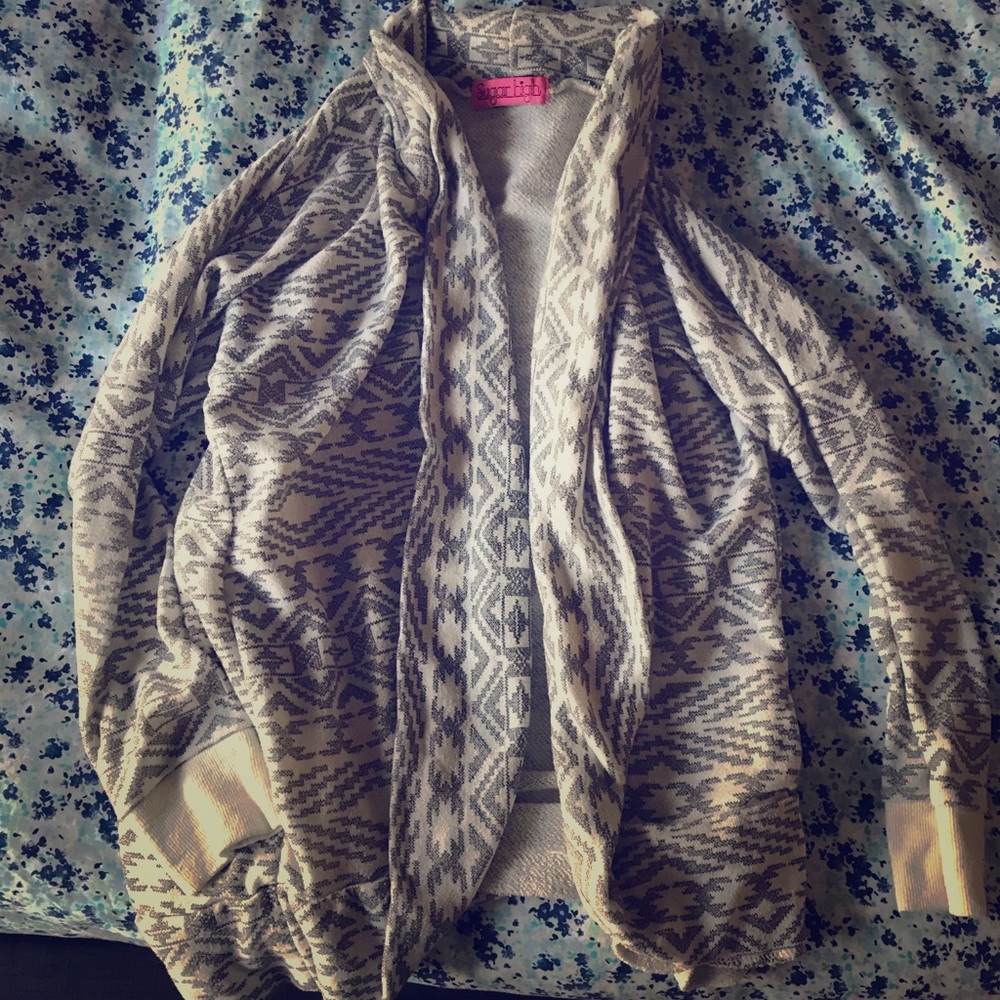 Aztec Black and White Cardigan size Medium